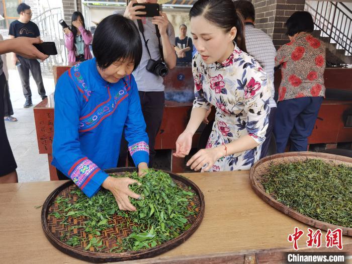 做茶叶包装盒厂家电话_定做茶叶包装盒子厂家_茶叶包装盒定制电话