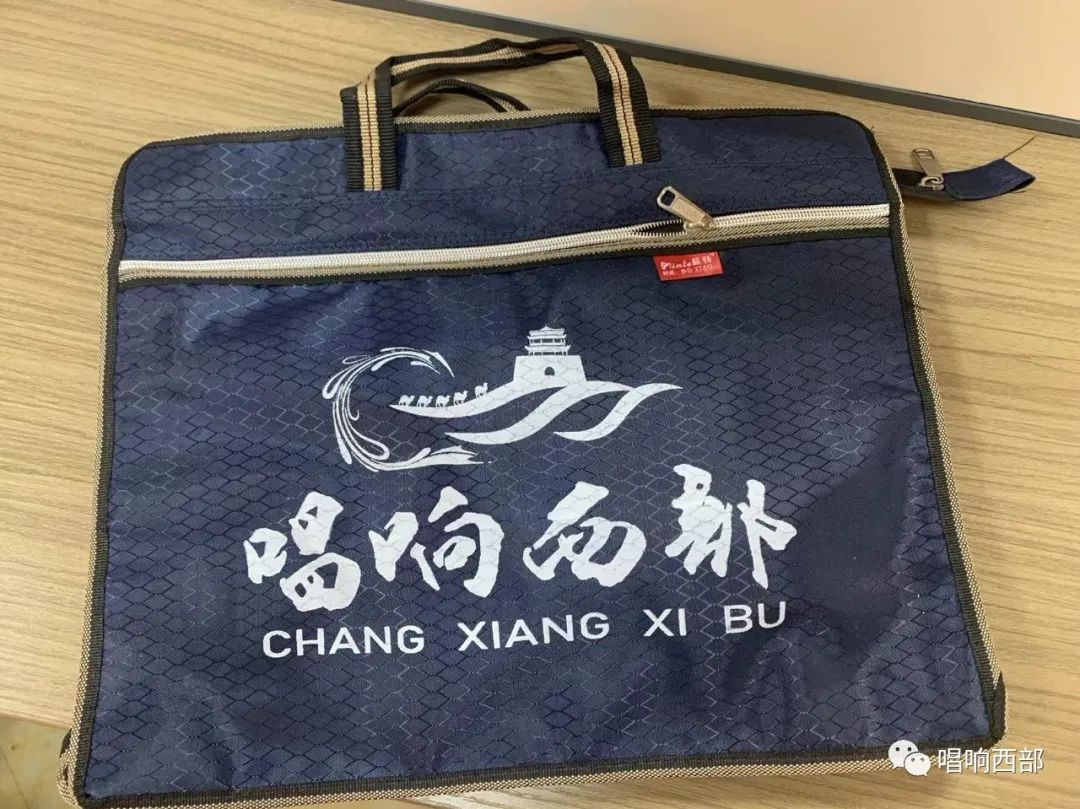 印刷包装盒子_印刷包装盒格式是什么格式_印刷包装盒